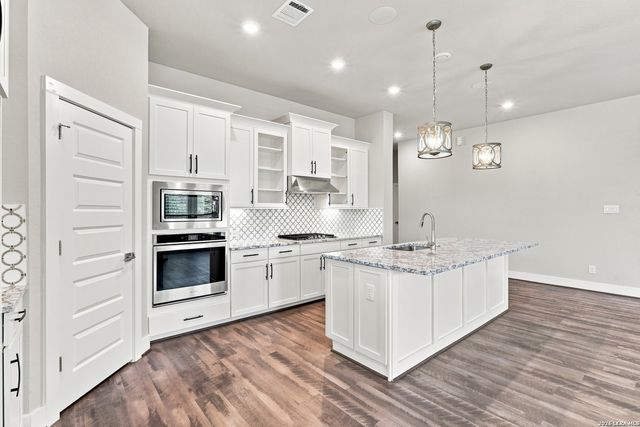 24203 Dante Circle, San Antonio, TX 78261