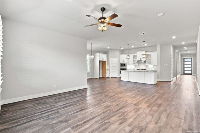 24203 Dante Circle, San Antonio, TX 78261