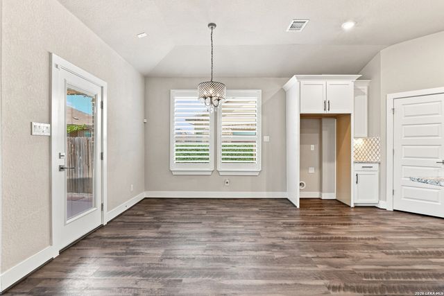 24203 Dante Circle, San Antonio, TX 78261