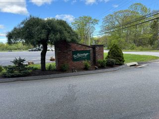 23 Saint Andrews Close 23, Torrington, CT 06790