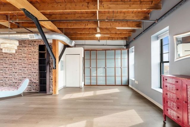 60 Dudley St 32, Chelsea, MA 02150