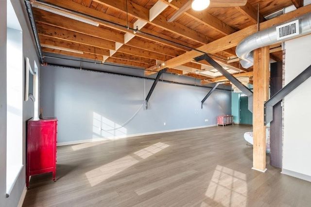 60 Dudley St 32, Chelsea, MA 02150