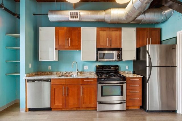 60 Dudley St 32, Chelsea, MA 02150