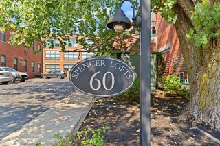 60 Dudley St 32, Chelsea, MA 02150