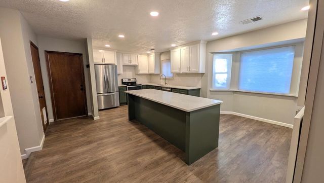 7205 Mesa De Arena NW, Albuquerque, NM 87120