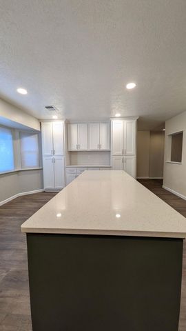 7205 Mesa De Arena NW, Albuquerque, NM 87120