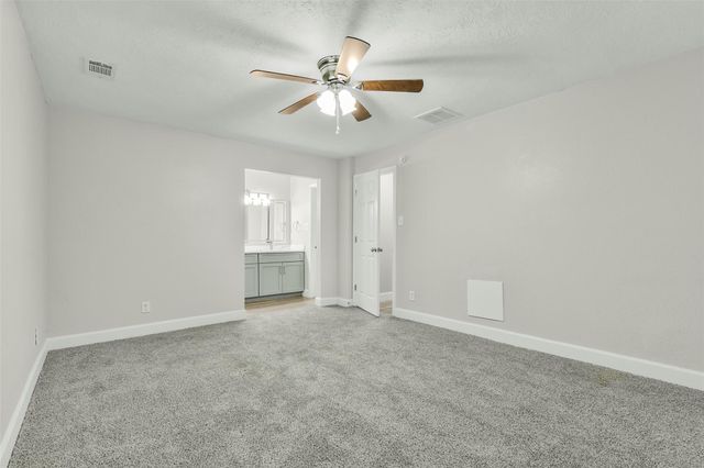 22 Cozumel Circle, Galveston, TX 77554