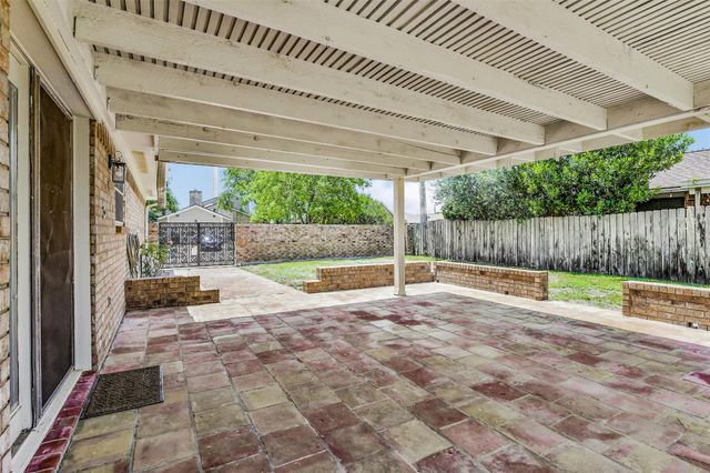 22 Cozumel Circle, Galveston, TX 77554