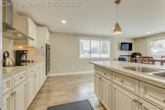 3264 Lake Drive, Fort Gratiot, MI 48059