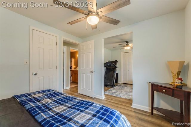 3264 Lake Drive, Fort Gratiot, MI 48059