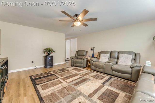 3264 Lake Drive, Fort Gratiot, MI 48059