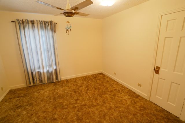 303 David Davis Drive, Mcgregor, TX 76657