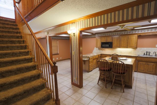 303 David Davis Drive, Mcgregor, TX 76657