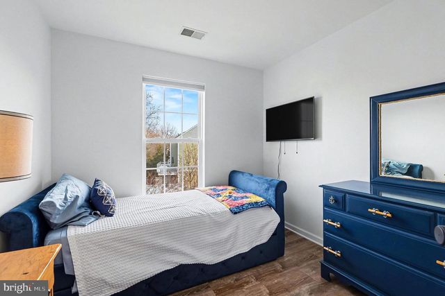 504 MONROE POINT DR, Colonial Beach, VA 22443