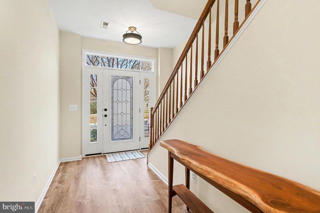 504 MONROE POINT DR, Colonial Beach, VA 22443