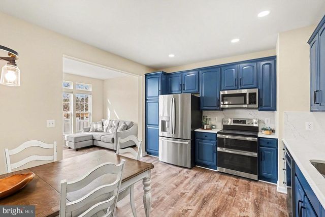 504 MONROE POINT DR, Colonial Beach, VA 22443