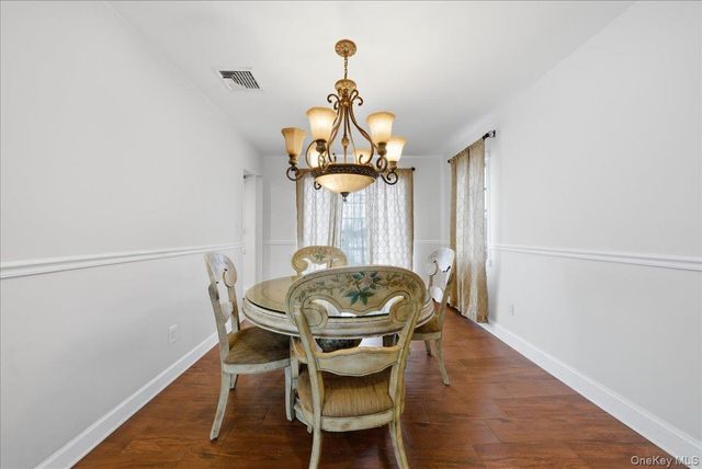 101 Jetmore Place, Massapequa, NY 11758