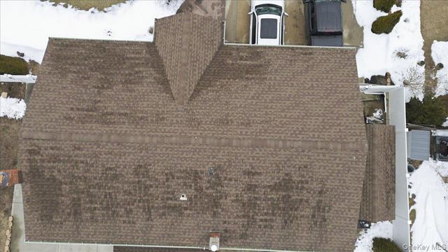 101 Jetmore Place, Massapequa, NY 11758