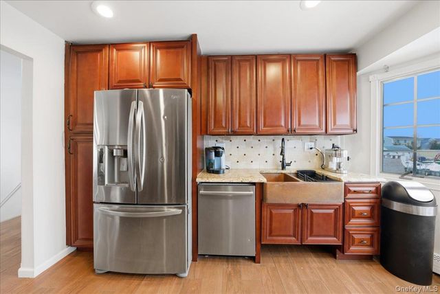 101 Jetmore Place, Massapequa, NY 11758