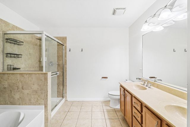 905 Indigo Court, Hanover Park, IL 60133