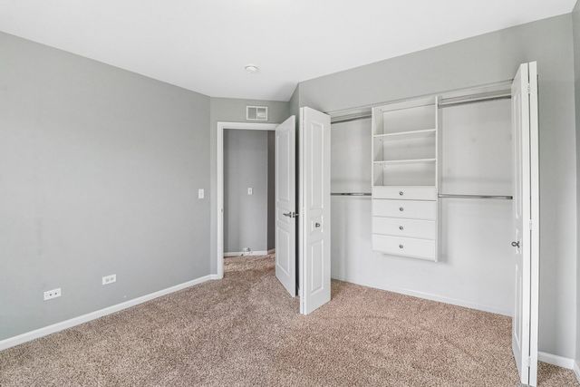905 Indigo Court, Hanover Park, IL 60133