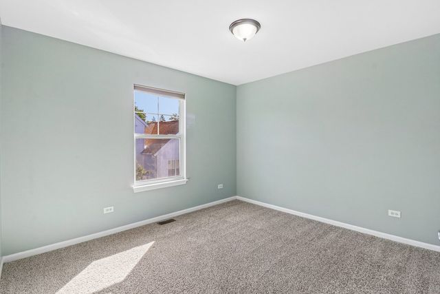 905 Indigo Court, Hanover Park, IL 60133