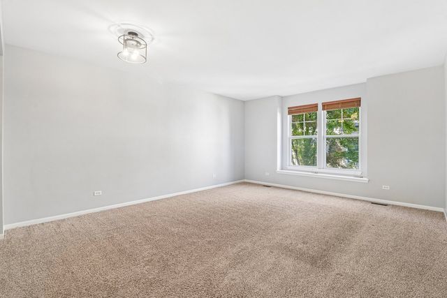 905 Indigo Court, Hanover Park, IL 60133