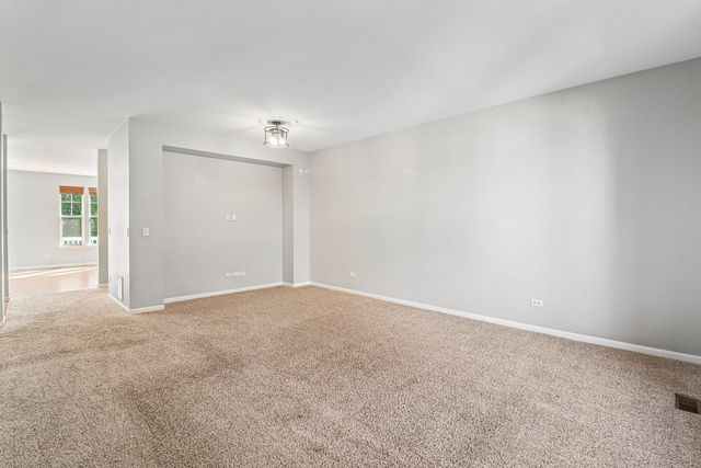 905 Indigo Court, Hanover Park, IL 60133