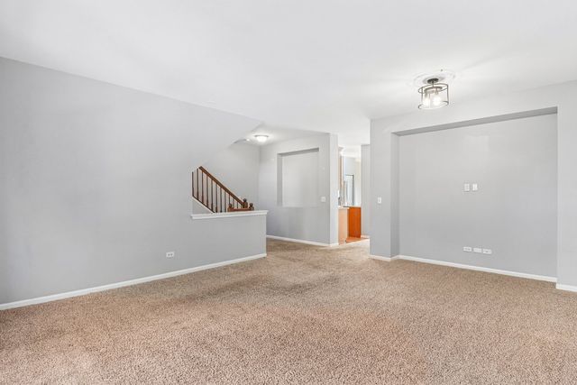905 Indigo Court, Hanover Park, IL 60133