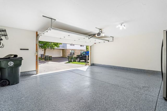 905 Indigo Court, Hanover Park, IL 60133