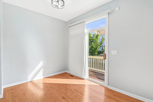 905 Indigo Court, Hanover Park, IL 60133