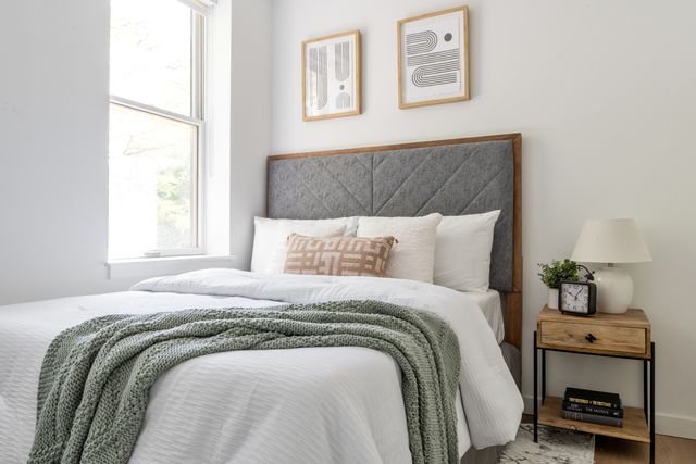 1650 W Roscoe Street 207, Chicago, IL 60657