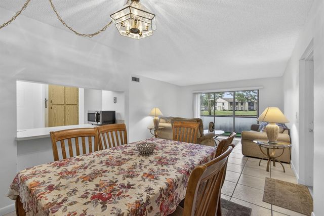 812 Sky Pine Way G1, Greenacres, FL 33415
