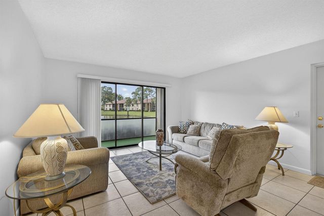 812 Sky Pine Way G1, Greenacres, FL 33415