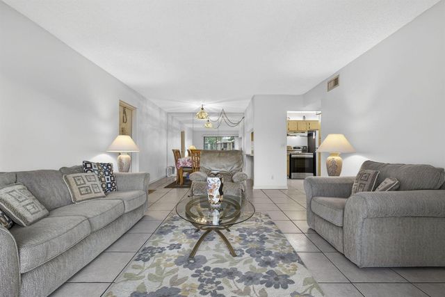 812 Sky Pine Way G1, Greenacres, FL 33415