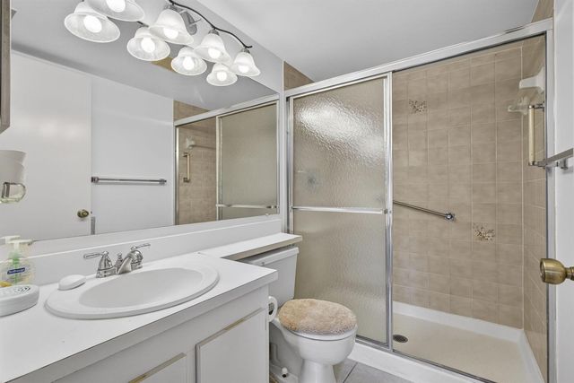 812 Sky Pine Way G1, Greenacres, FL 33415