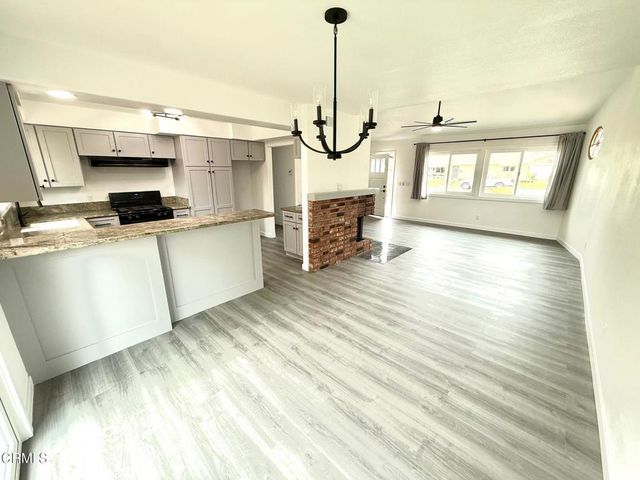 368 Garfield Rondo, Ventura, CA 93003