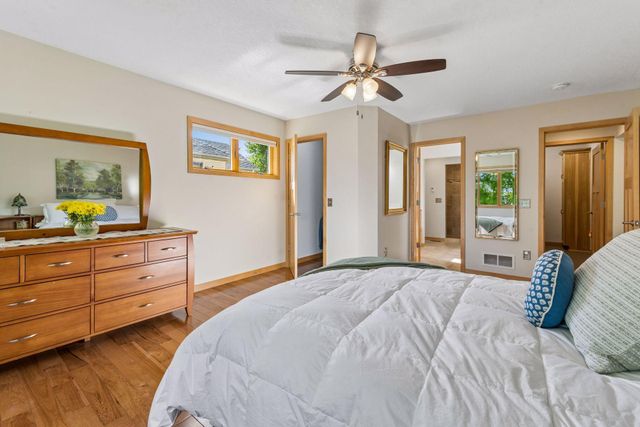 2215 Greenfield Drive E, Northfield, MN 55057