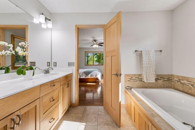 2215 Greenfield Drive E, Northfield, MN 55057