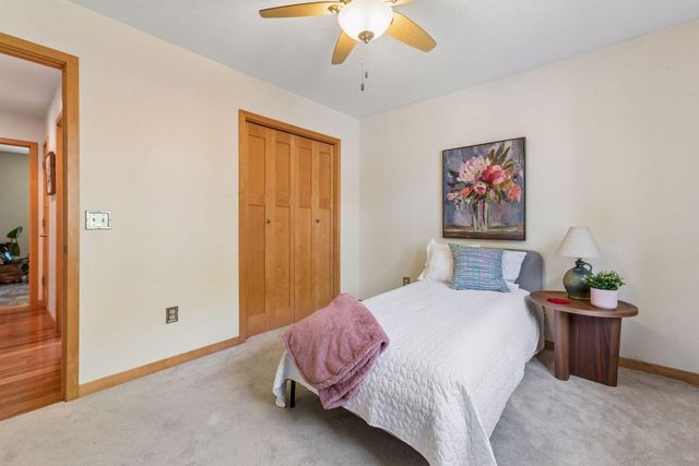 2215 Greenfield Drive E, Northfield, MN 55057