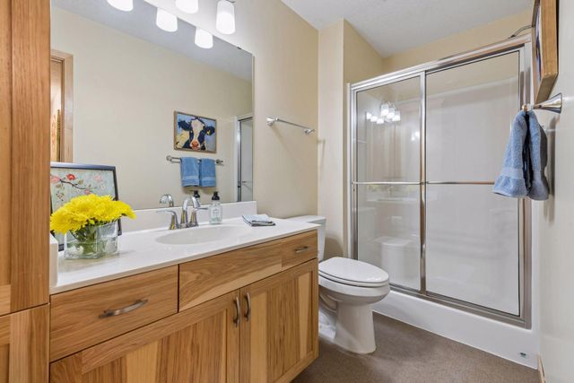 2215 Greenfield Drive E, Northfield, MN 55057