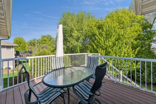 2215 Greenfield Drive E, Northfield, MN 55057