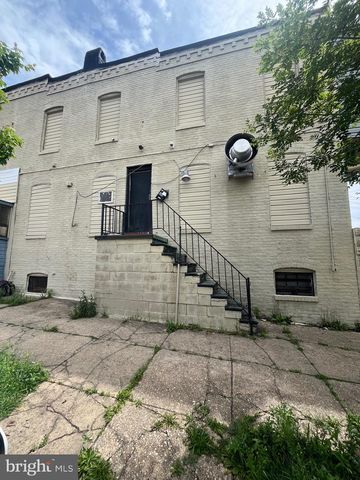 3121 E MONUMENT ST, Baltimore, MD 21205