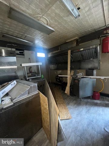 3121 E MONUMENT ST, Baltimore, MD 21205