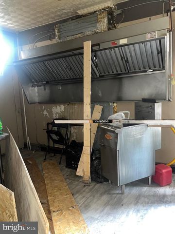 3121 E MONUMENT ST, Baltimore, MD 21205