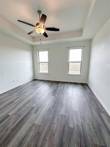 7910 SW Powell Court, Lawton, OK 73505