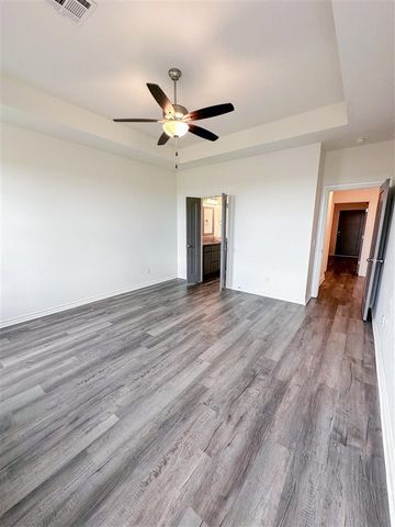7910 SW Powell Court, Lawton, OK 73505