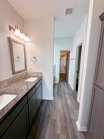 7910 SW Powell Court, Lawton, OK 73505