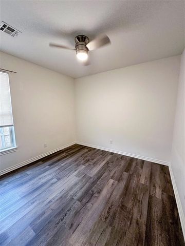 7910 SW Powell Court, Lawton, OK 73505