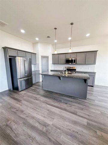 7910 SW Powell Court, Lawton, OK 73505